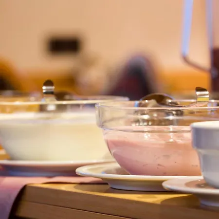 בית הארחה Hubertus 4*