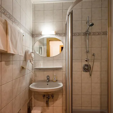 Hubertus בית הארחה