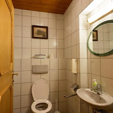 בית הארחה Hubertus 4*